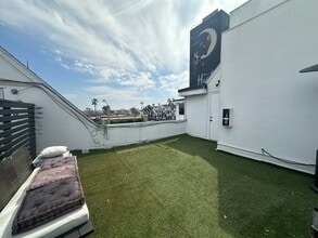 8947-8969 W Sunset Blvd, West Hollywood, CA for lease Building Photo- Image 2 of 11