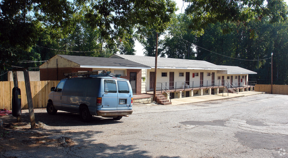 1316-1320 Rutherford Rd, Greenville, SC for sale - Primary Photo - Image 1 of 1