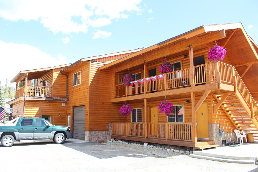 720 Grand Ave, Grand Lake, CO for sale - Primary Photo - Image 1 of 1
