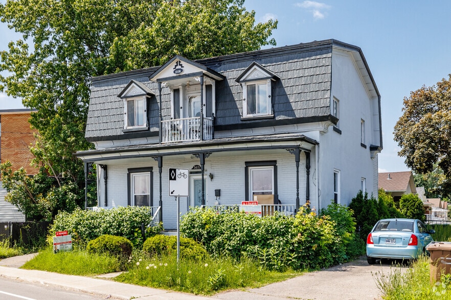 3671-3671A Ch Du Souvenir, Laval, QC for sale - Building Photo - Image 1 of 2