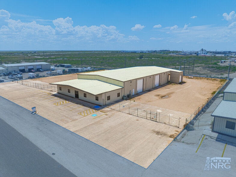 2708 S County Road 1242, Midland, TX for lease - Building Photo - Image 1 of 15