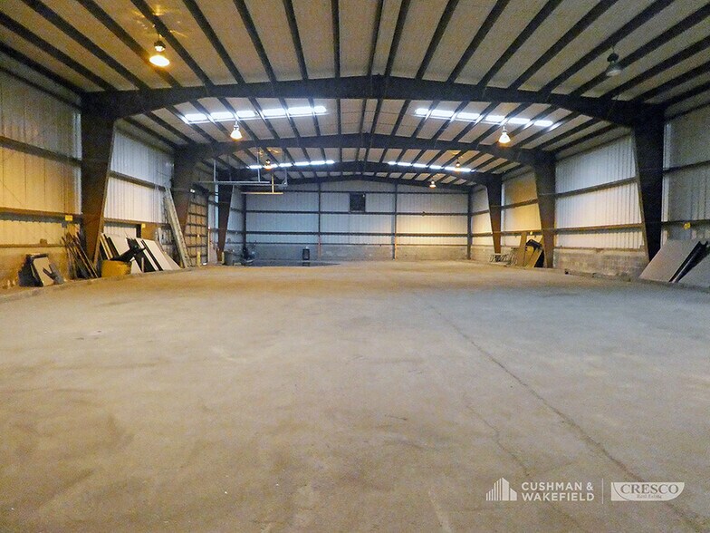 3694 Lakeside Ave E, Cleveland, OH for sale - Interior Photo - Image 2 of 2