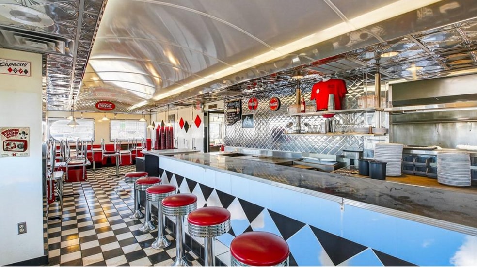 12701 10th St, Osseo, WI for sale - Interior Photo - Image 3 of 6