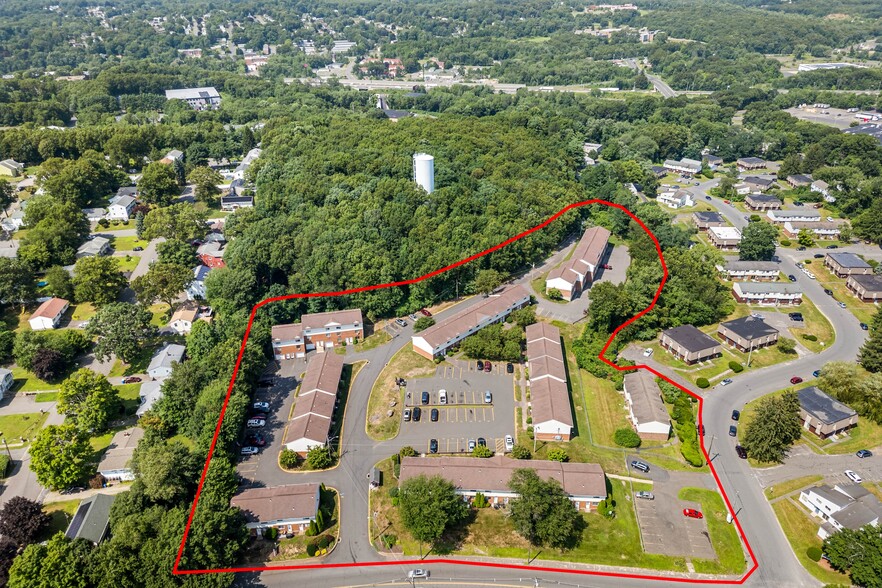 515 Scott Rd, Waterbury, CT for sale - Primary Photo - Image 2 of 16