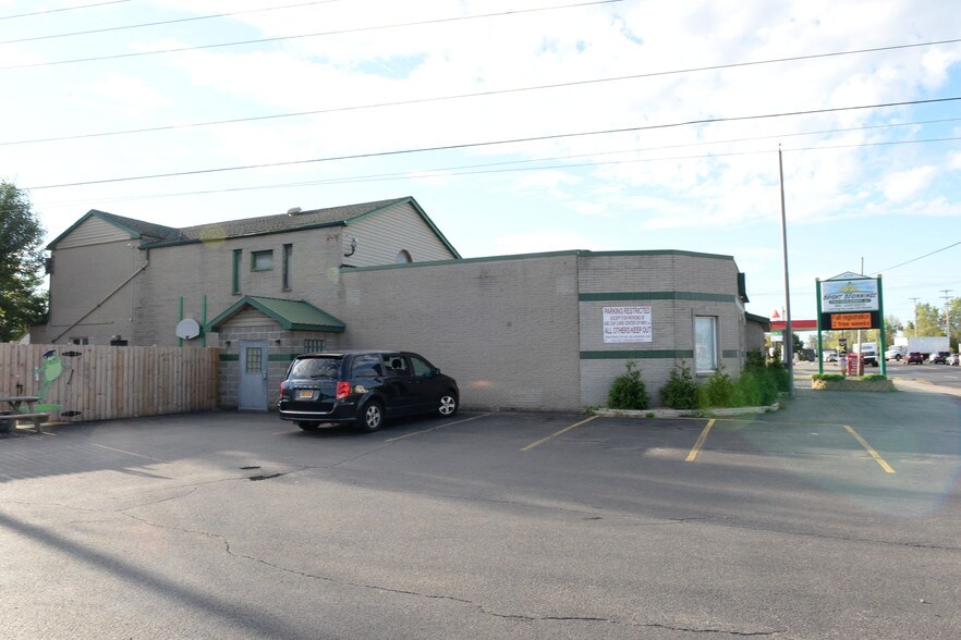 5779 Transit Rd, Depew, NY 14043