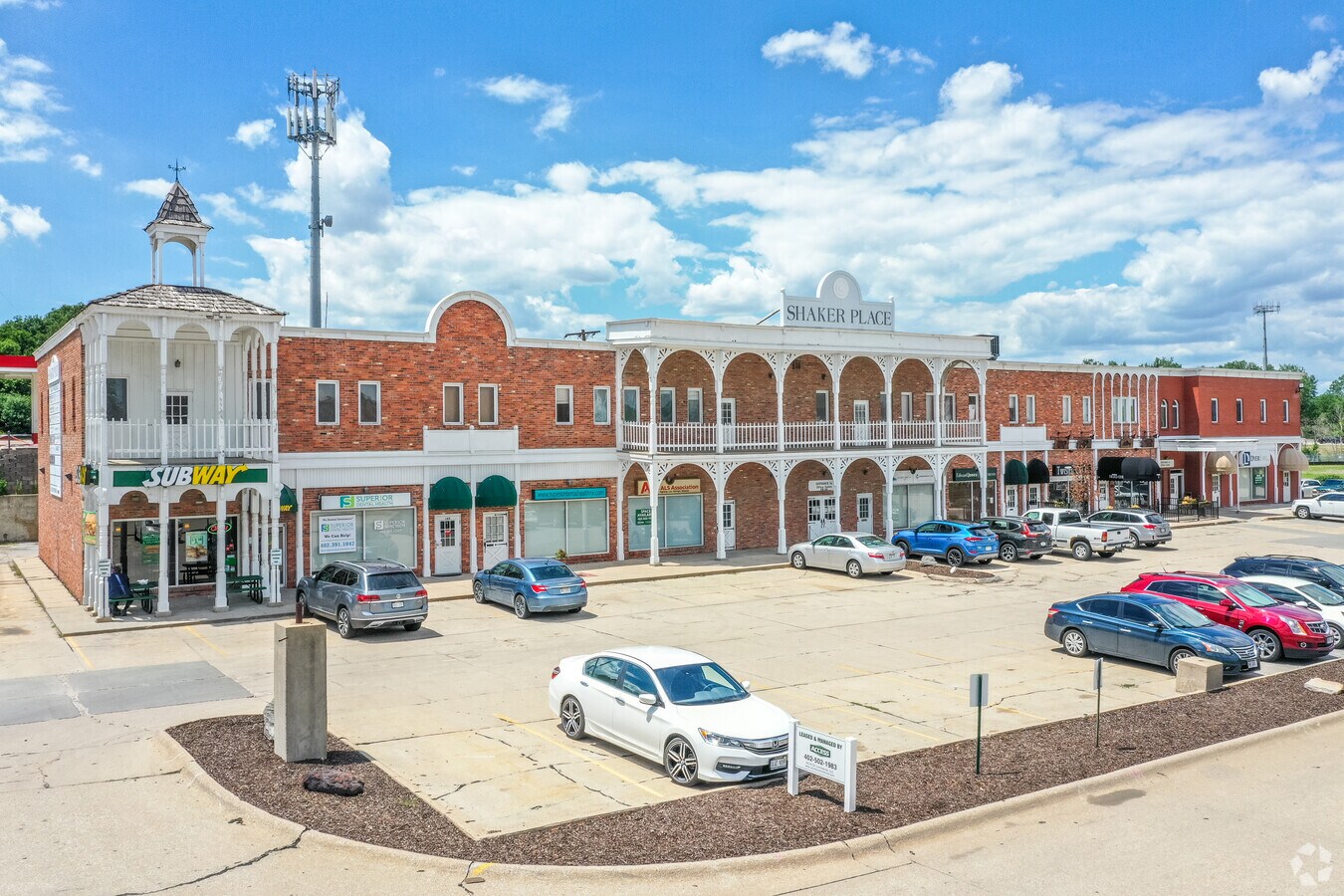 10730 Pacific St, Omaha, NE 68114