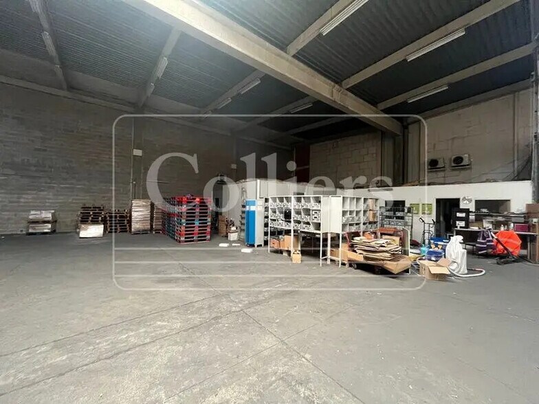 Flex in Vitrolles for lease - Interior Photo - Image 1 of 8