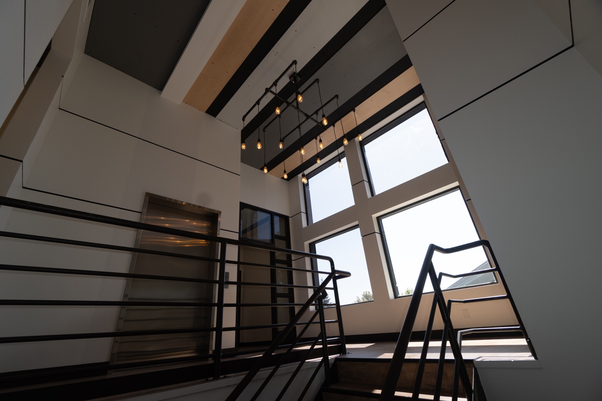 2099 Mount Diablo Blvd, Walnut Creek, CA for sale Interior Photo- Image 1 of 2