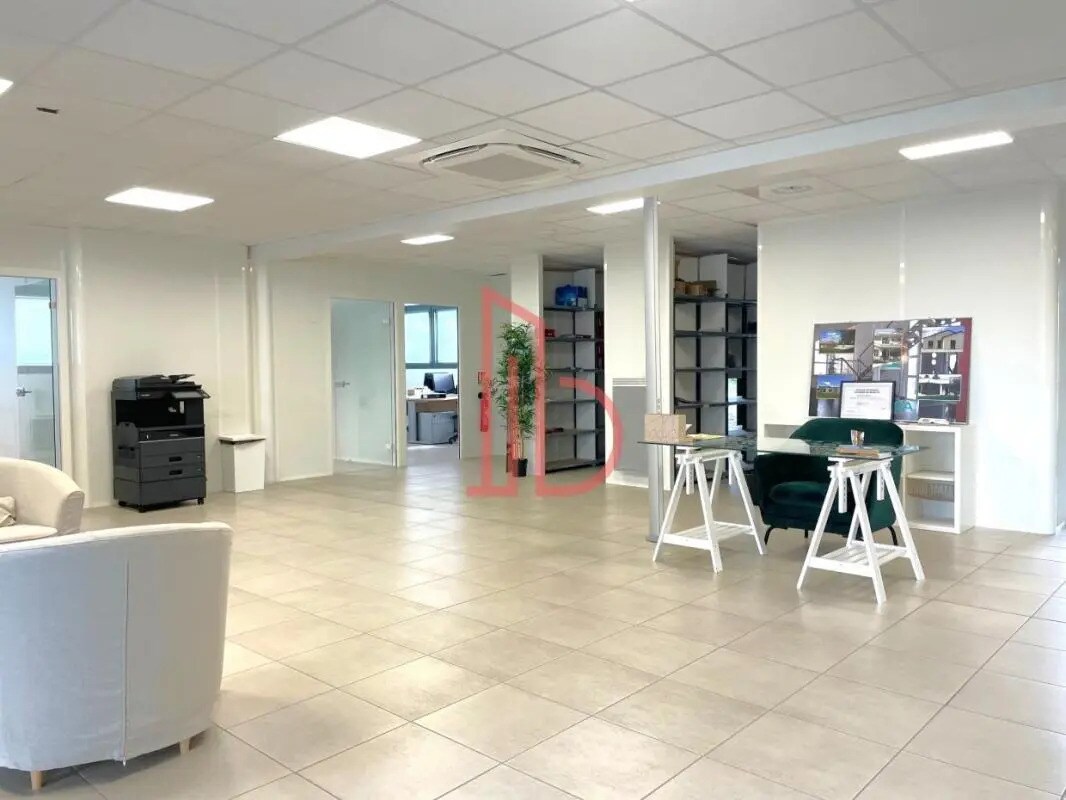 Office in Bruges for lease Building Photo- Image 1 of 8