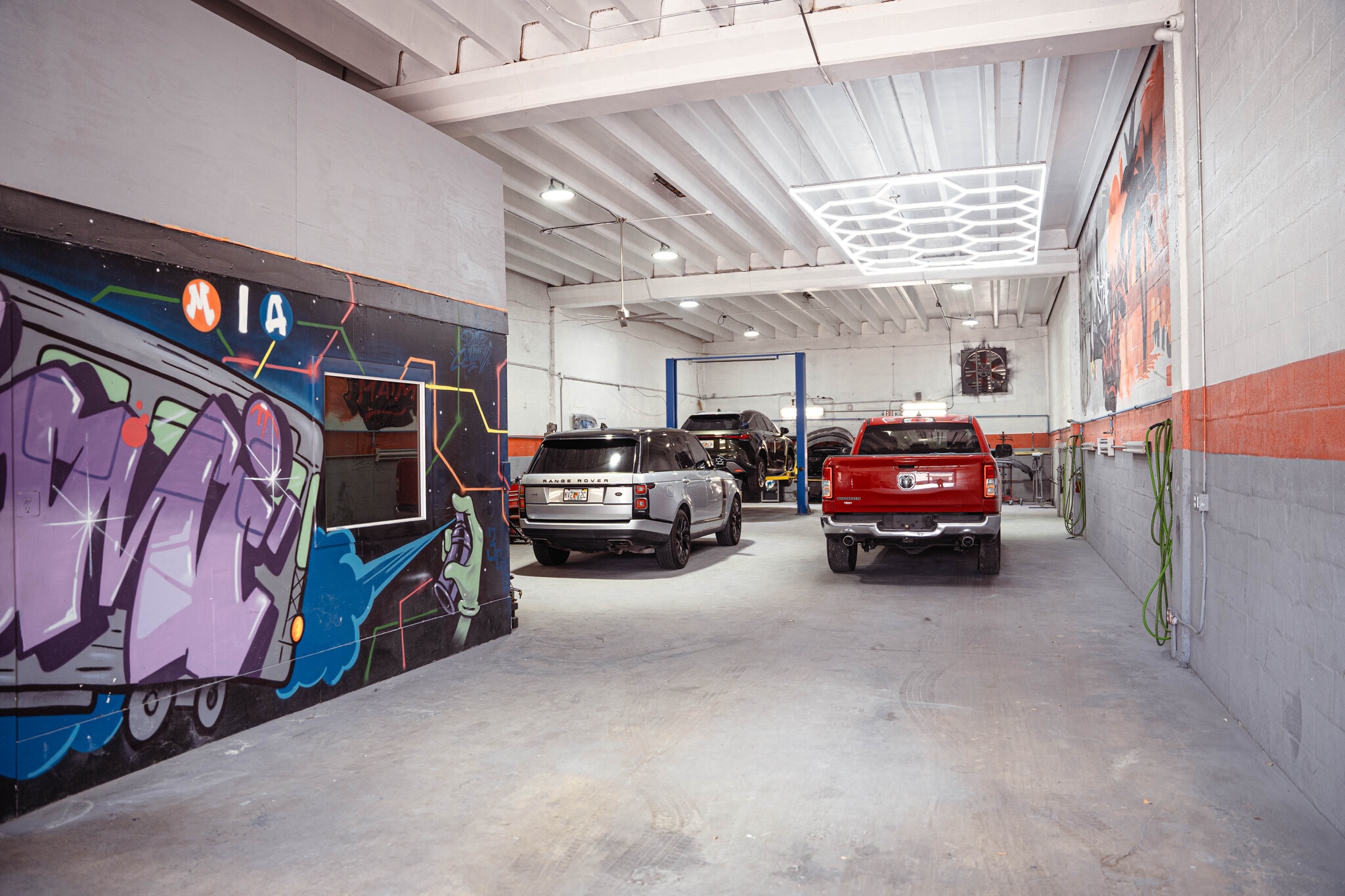 NE -, North Miami, FL for lease Interior Photo- Image 1 of 7