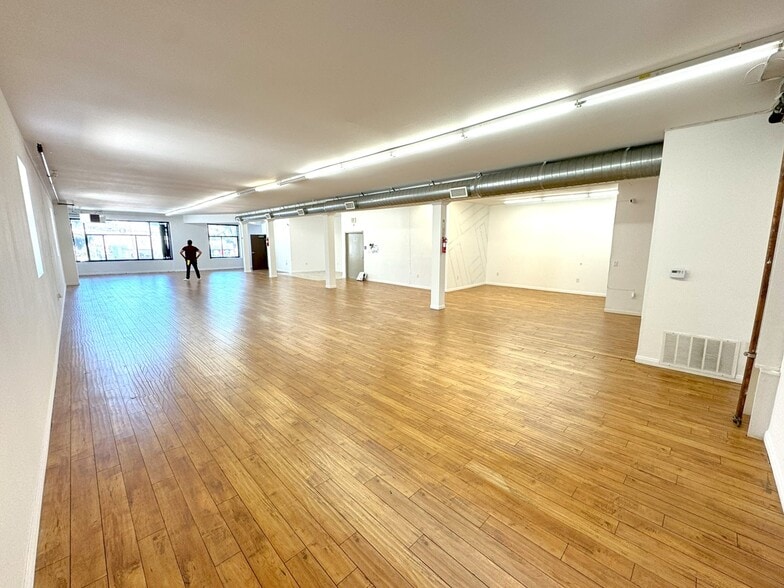 1320 S Main St, Los Angeles, CA for lease - Building Photo - Image 1 of 3