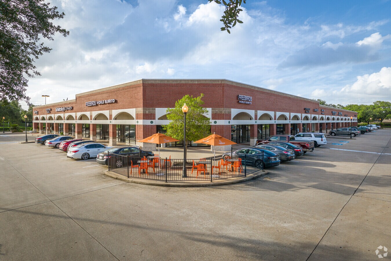 15201-15555 Southwest Fwy, Sugar Land, TX 77478 - First Colony Commons