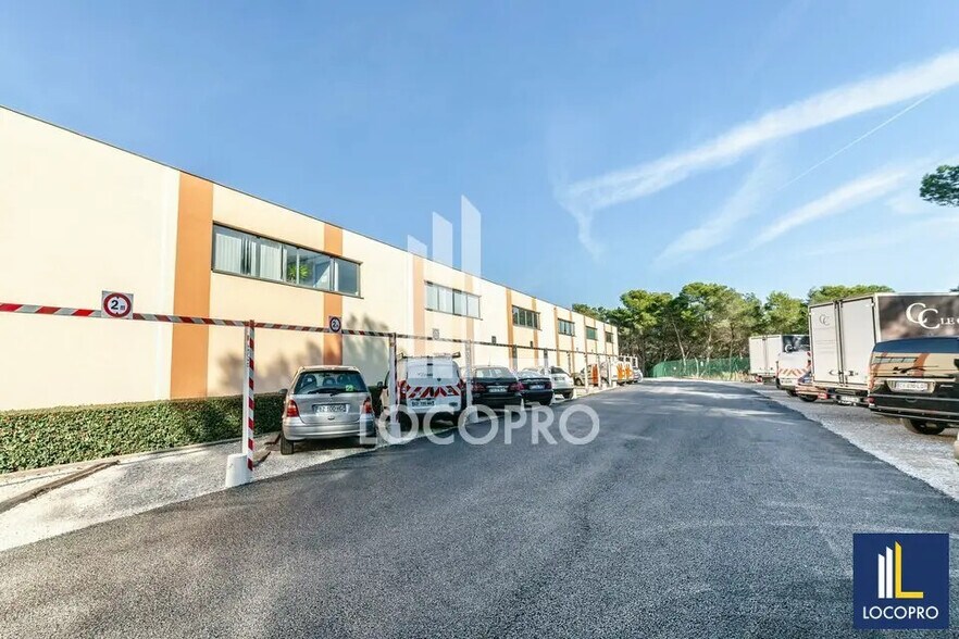 Flex in Antibes for lease - Building Photo - Image 3 of 3