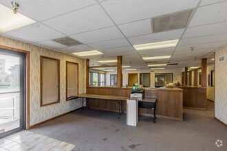 6455 NE Columbia Blvd, Portland, OR for lease Interior Photo- Image 2 of 15