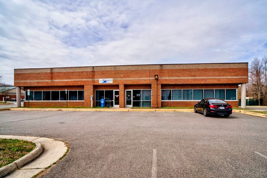 7851 Dolley's Ct, King George, VA for sale - Primary Photo - Image 1 of 1