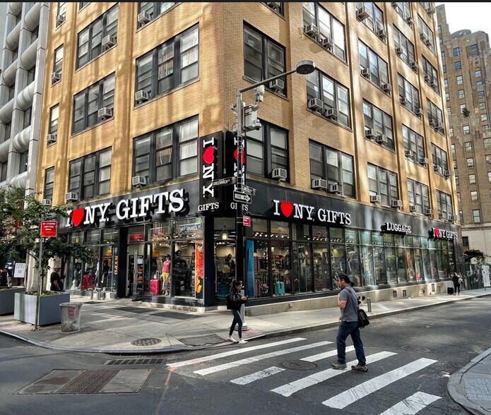 110 Greenwich St, New York, NY for lease - Building Photo - Image 2 of 4