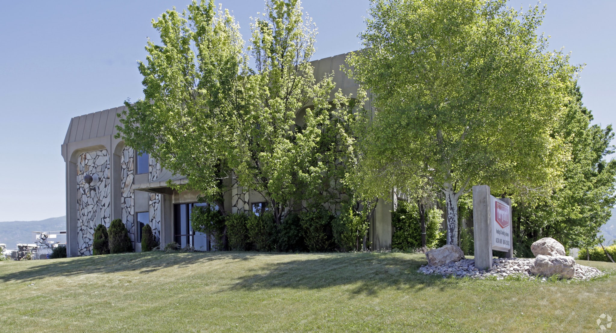 1230 W 2600 S, Woods Cross, UT for sale Building Photo- Image 1 of 1