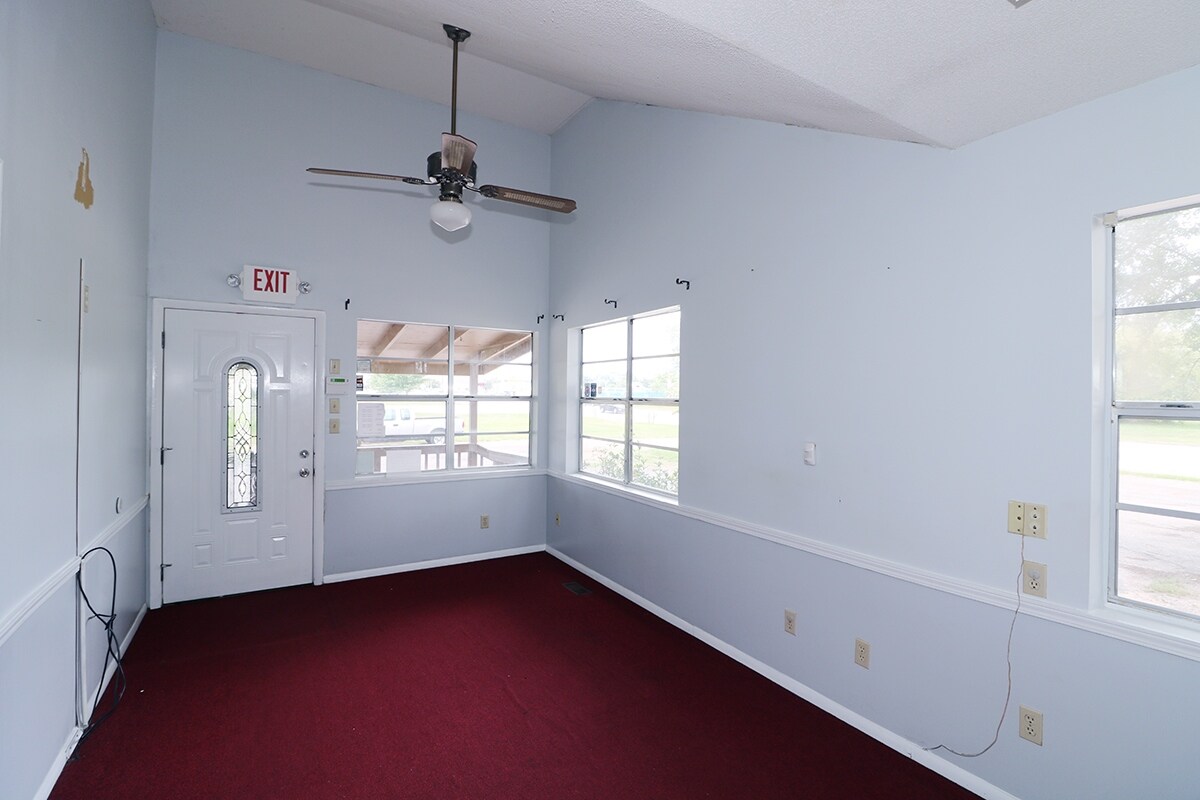 624 N Houston Lake Blvd, Centerville, GA 31028