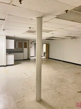 132 Weymouth Rd, Enfield, CT for sale Interior Photo- Image 2 of 12