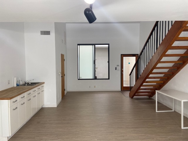 1514 17th St, Santa Monica, CA for lease Interior Photo- Image 1 of 5