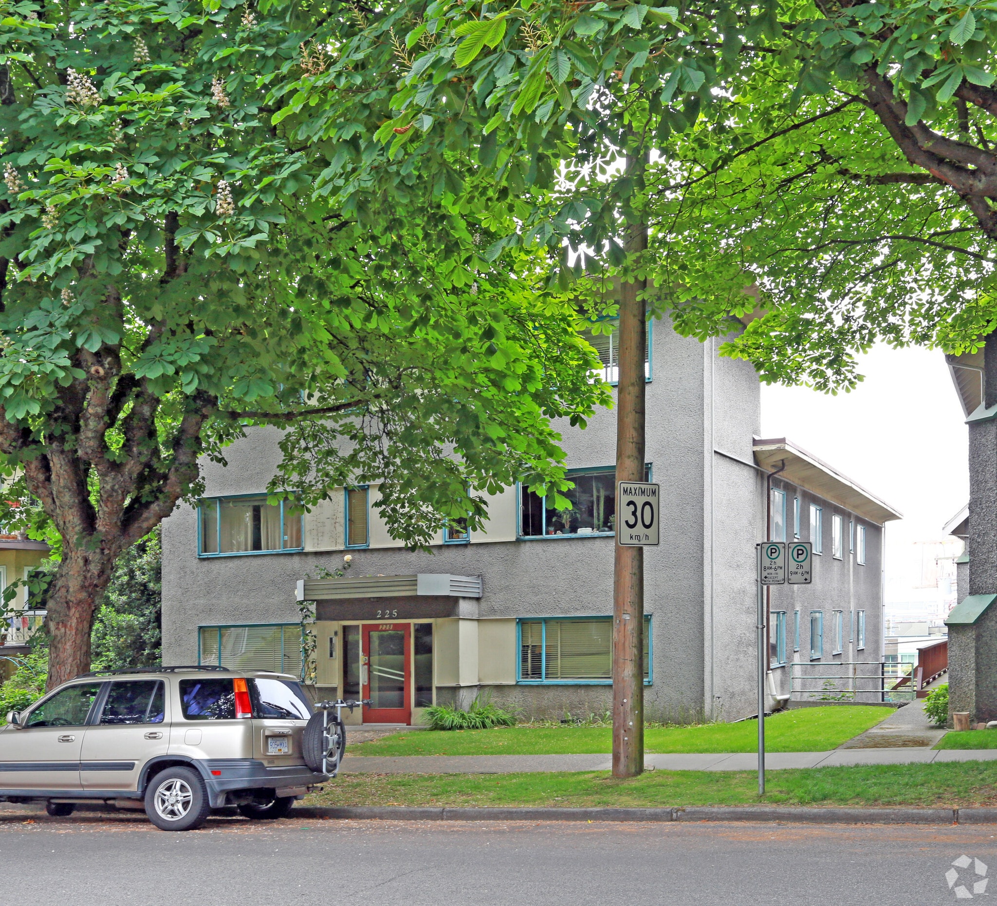 225 W 10th Ave, Vancouver, BC for sale Primary Photo- Image 1 of 3