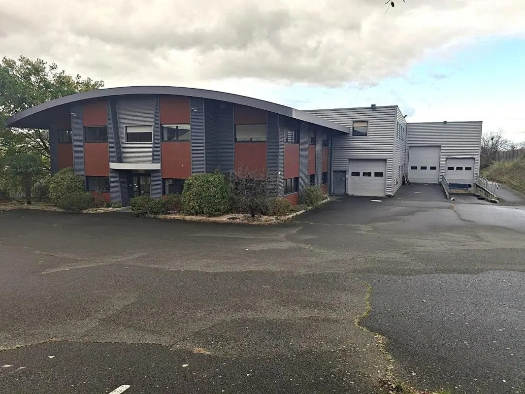 Flex in FLEURIEUX SUR L 39 ARBRESLE for lease Building Photo- Image 1 of 8