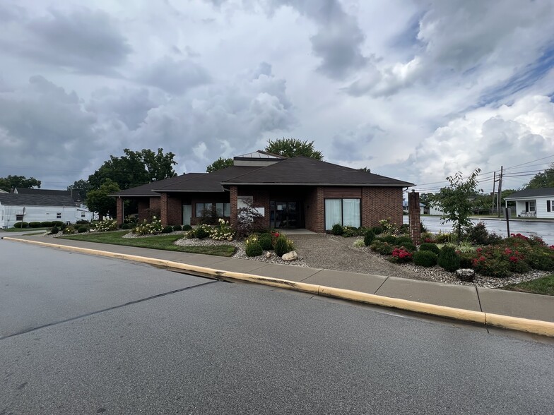 12899 Bank St, Dillsboro, IN for sale - Primary Photo - Image 1 of 5