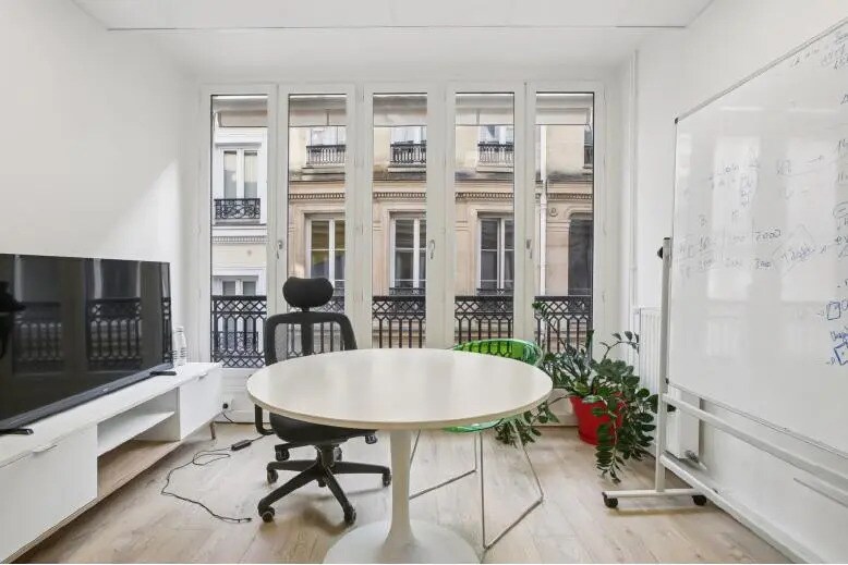 4 Rue Du Faubourg Montmartre, Paris for lease - Interior Photo - Image 3 of 13