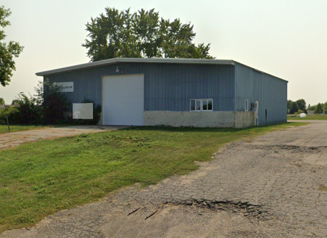 2102 Black Oak Ave, Montevideo, MN for sale - Primary Photo - Image 1 of 4