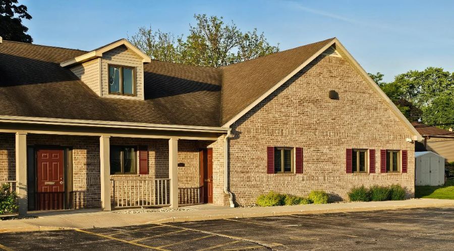 4501 Washington Ave, Racine, WI for lease - Building Photo - Image 1 of 16