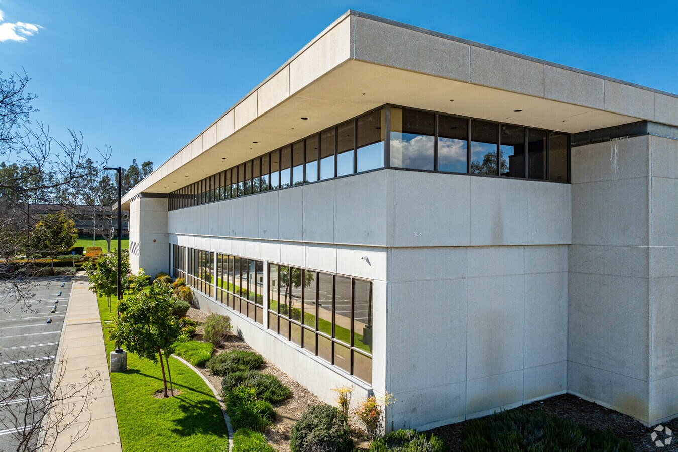 29701 Agoura Rd, Agoura Hills, CA 91301 Bldg A