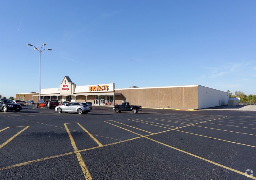 2222-2316 Texoma Pky, Sherman, TX for sale - Primary Photo - Image 1 of 1