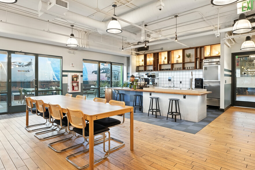 100 W Broadway, Long Beach, CA for lease - Interior Photo - Image 1 of 27