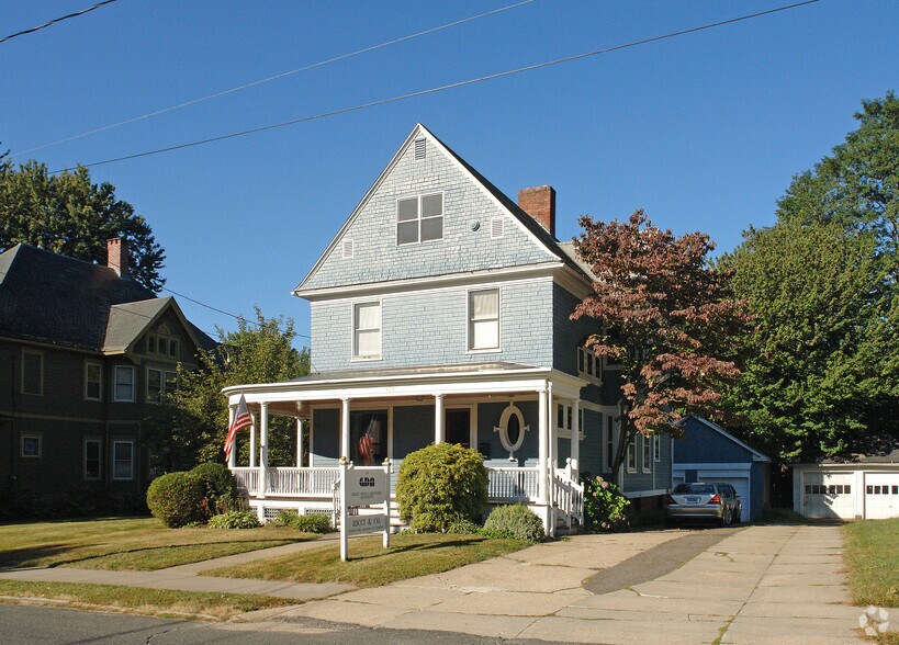 131 Summer St, Bristol, CT for sale - Primary Photo - Image 1 of 1
