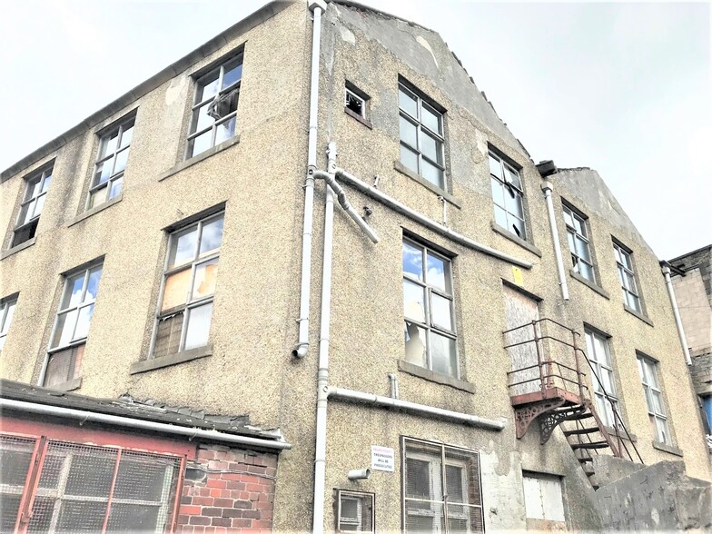 Duckworth St, Darwen for lease - Building Photo - Image 1 of 4