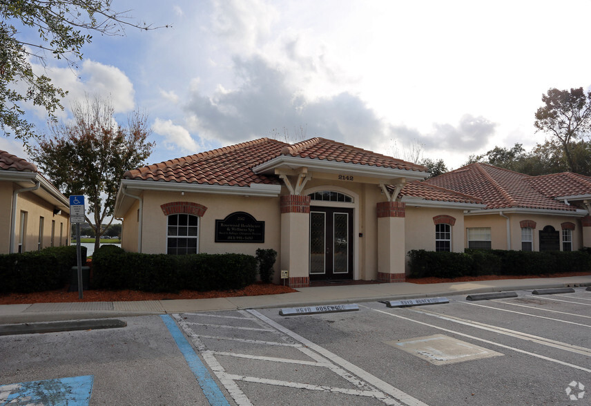 2142 Ashley Oaks Cir, Wesley Chapel, FL for sale - Building Photo - Image 3 of 13