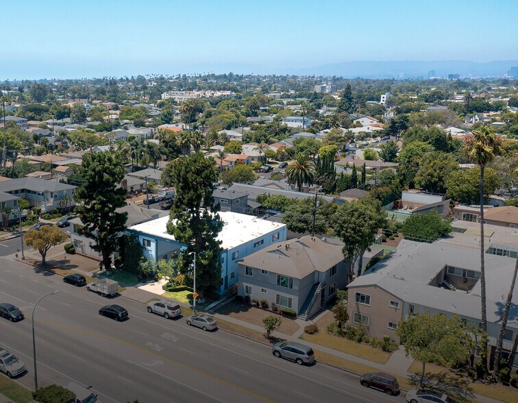 11417 Washington Pl, Los Angeles, CA for sale - Building Photo - Image 3 of 26