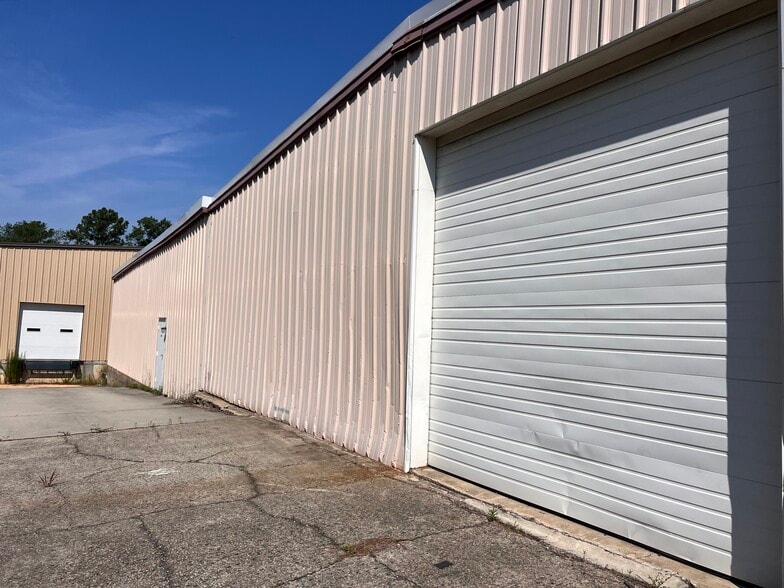 11496 US Highway 15 501, Aberdeen, NC for lease - Building Photo - Image 3 of 9