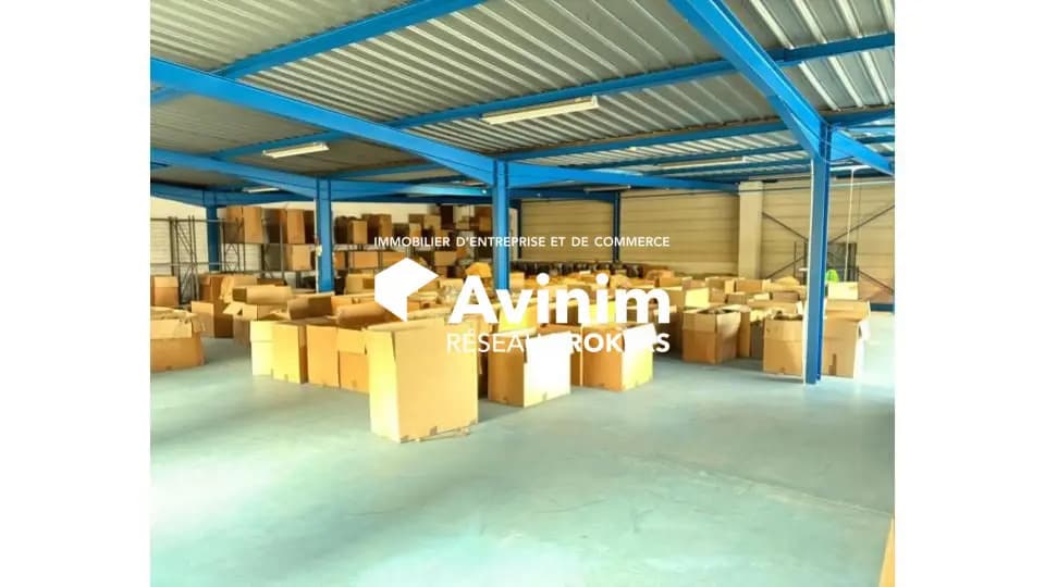 Office in Fontenay-sous-Bois for lease - Interior Photo - Image 2 of 3