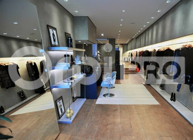 Retail in Compiègne for lease - Interior Photo - Image 2 of 3