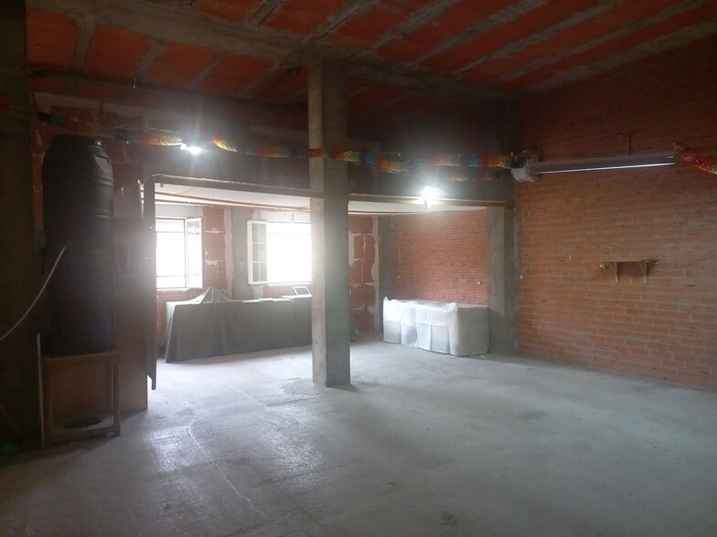 Retail in Íscar for sale - Building Photo - Image 2 of 34