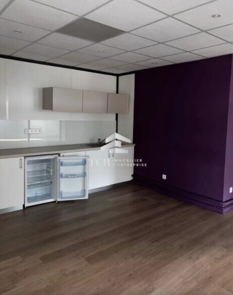 Office in Saint-Herblain for sale - Building Photo - Image 3 of 7