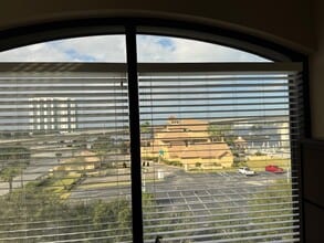 825 Ballough Rd, Daytona Beach, FL for lease Interior Photo- Image 2 of 2