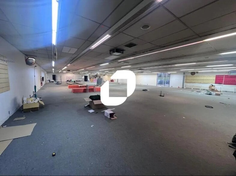 Flex in Couilly-Pont-aux-Dames for lease - Building Photo - Image 3 of 6