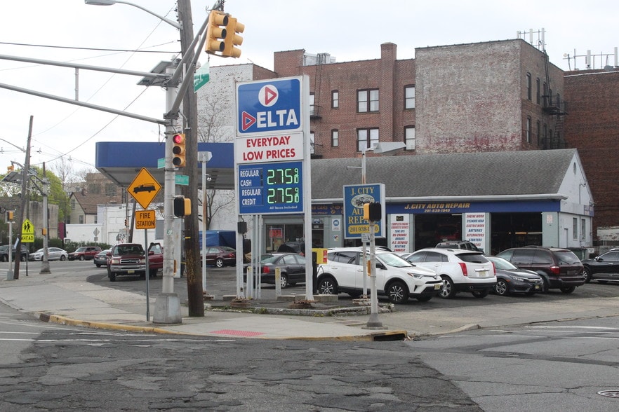 1869 John F Kennedy Blvd, Jersey City, NJ for sale - Building Photo - Image 3 of 5