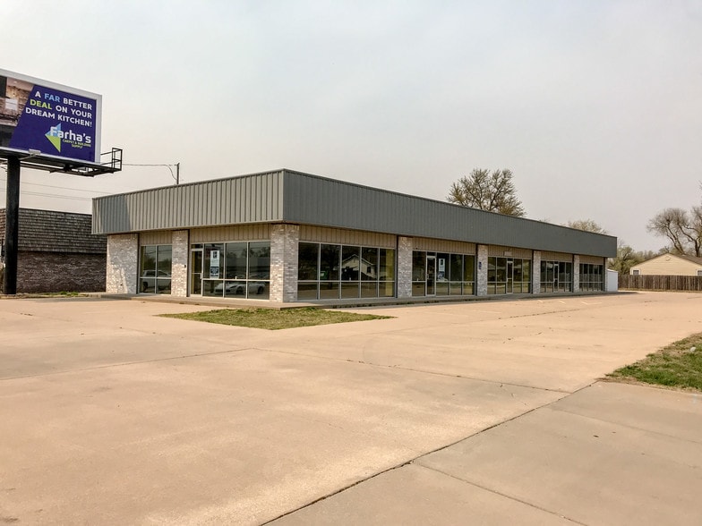 5500 W Central Ave, Wichita, KS for sale - Building Photo - Image 1 of 1
