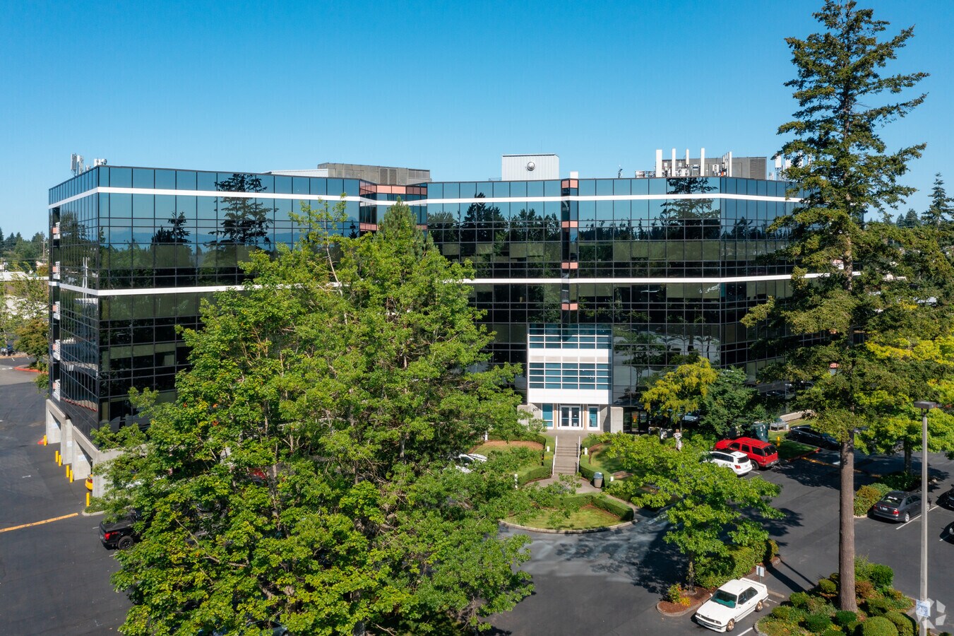 906 SE Everett Mall Way, Everett, WA 98208 Bldg III