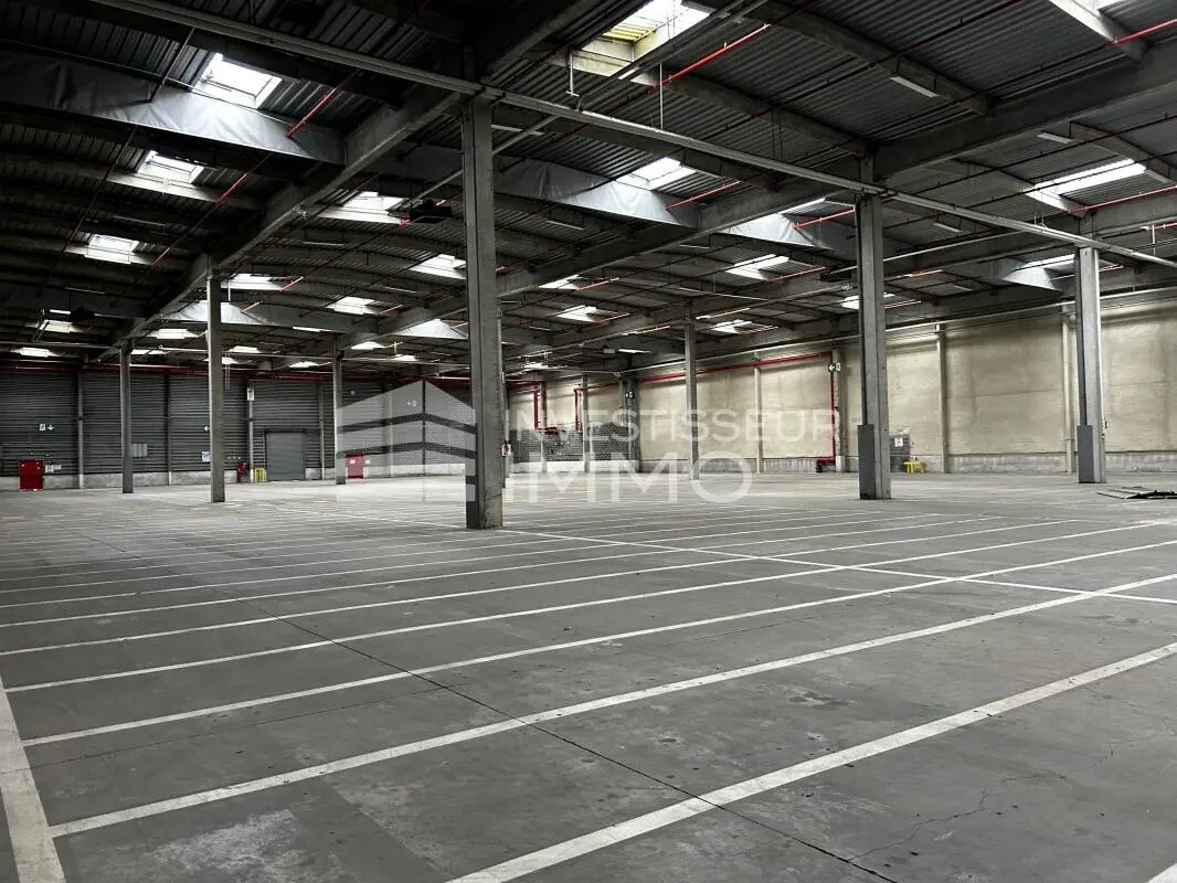 Industrial in Le Meux for sale Interior Photo- Image 1 of 6