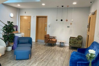 Lysons Park, Aldershot for lease Interior Photo- Image 2 of 5