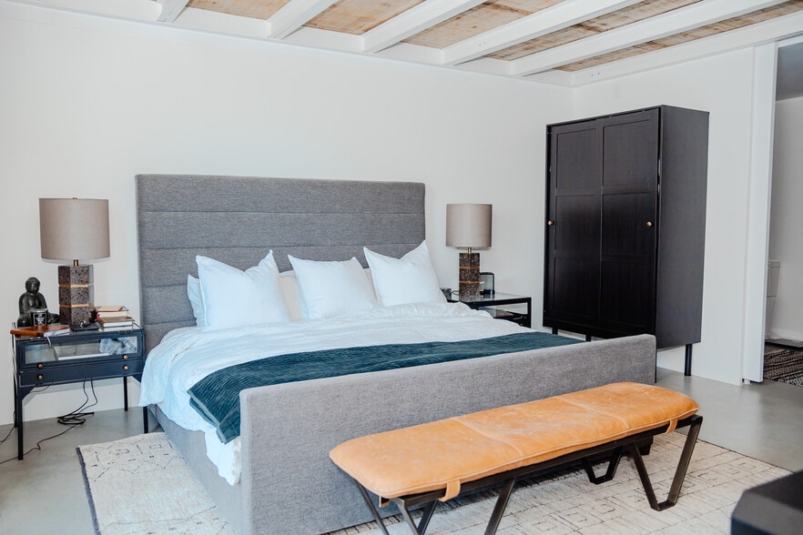 4771 Memphis St, Dallas, TX for sale - Interior Photo - Image 2 of 4